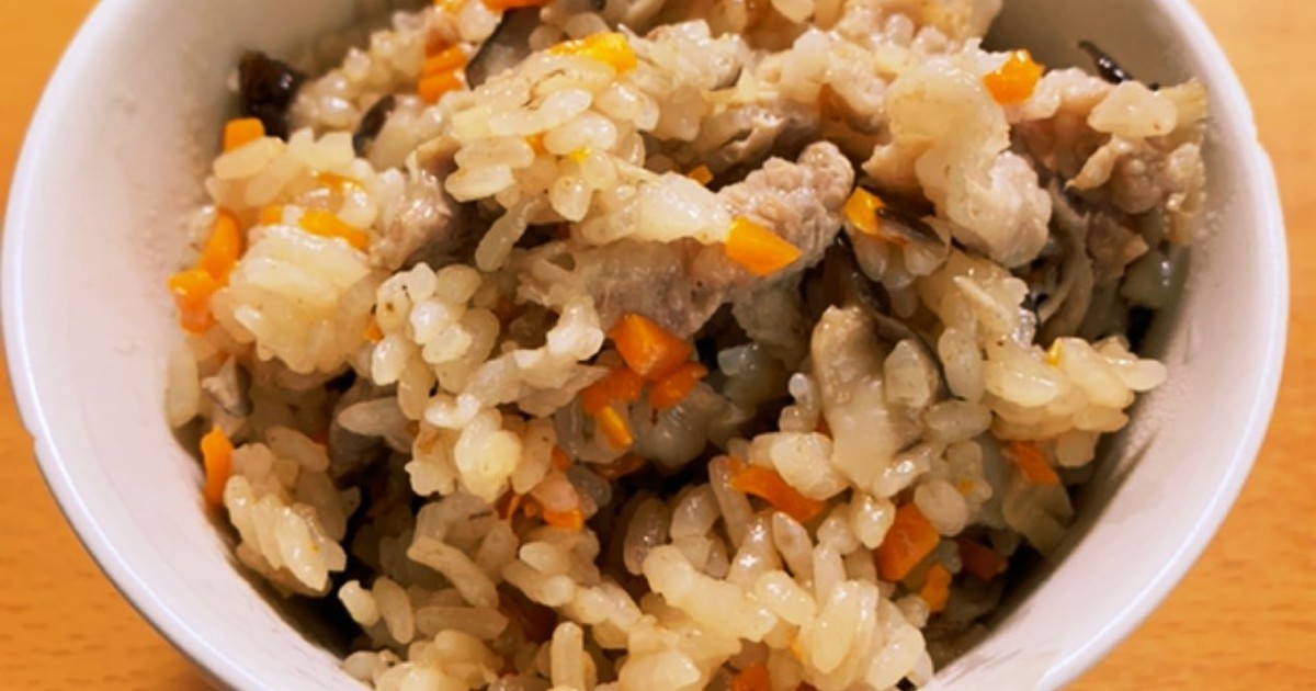 炊飯器で 簡単中華風炊き込みご飯 レシピ 作り方 By かにゃにゃmama クックパッド 簡単おいしいみんなのレシピが352万品
