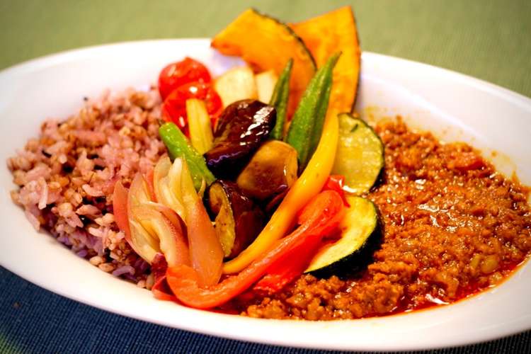 自分史上最強 本格夏野菜キーマカレー レシピ 作り方 By 笛吹きマリィ クックパッド 簡単おいしいみんなのレシピが357万品