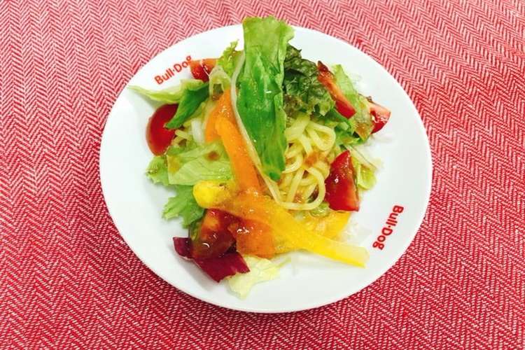 カット野菜で 彩りラーメンサラダ レシピ 作り方 By ブルドック21 クックパッド 簡単おいしいみんなのレシピが352万品