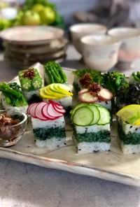 季節の野菜で彩る押し寿司