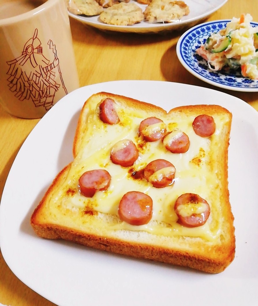 朝食♡食パンでウインナーのチーズトーストの画像
