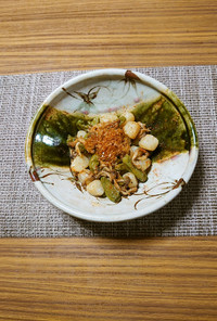 ヨウサマの減塩玉蒟蒻とシシトウの炒め物