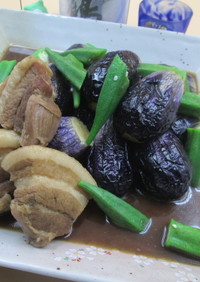 ヘタ紫茄子の揚げ茄子と豚三枚肉の煮物