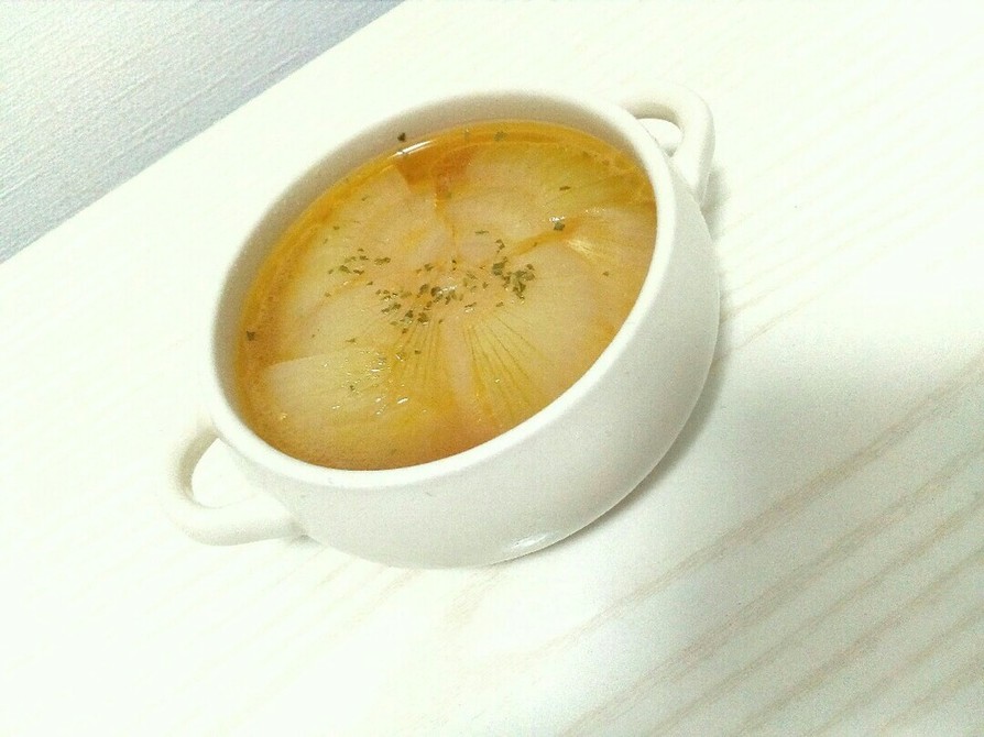 超簡単❁丸ごと玉ねぎスープの画像