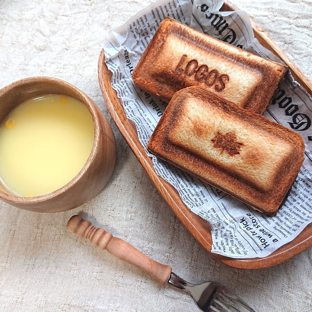 ハムとチーズのカリカリホットサンド レシピ 作り方 By おなかがぺこりん クックパッド 簡単おいしいみんなのレシピが350万品