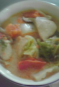 白菜とチキンのカレーチャウダー風スープ
