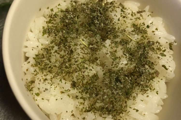 しそ大量消費 レンジで青じそふりかけ レシピ 作り方 By はるがきたぁ クックパッド 簡単おいしいみんなのレシピが351万品