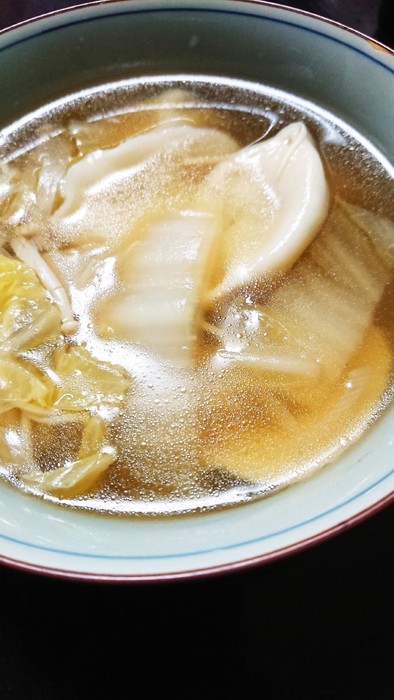 業スーえび餃子のスープの写真