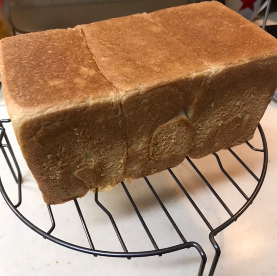 角型食パン1.5斤の画像