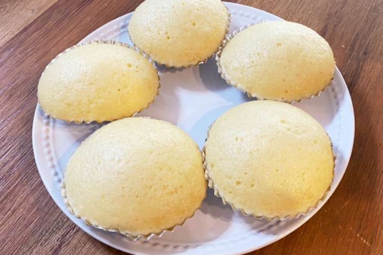 ふんわりおいしい たまご蒸しパン レシピ 作り方 By Maachan79 クックパッド 簡単おいしいみんなのレシピが352万品