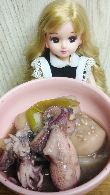 リカちゃん♡ひイカと里芋とねぎの墨煮ꕤ⠜の画像
