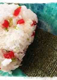 みんなが作ってる カリカリ梅 おにぎりのレシピ クックパッド 簡単おいしいみんなのレシピが359万品