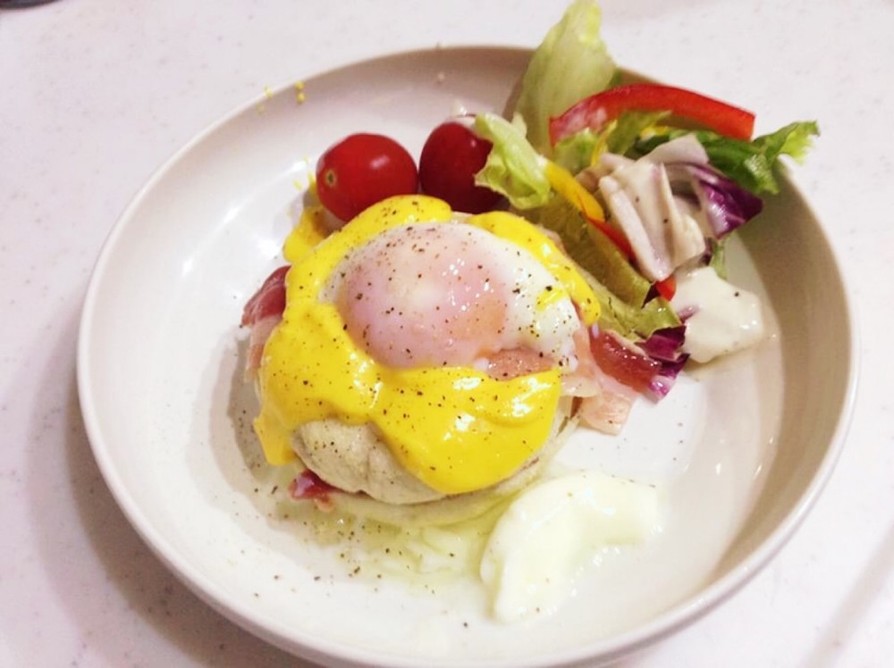 自家製エッグベネディクトのレシピ