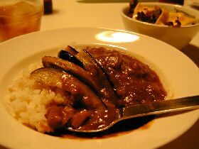 コラーゲンたっぷり♪牛スジカレー☆