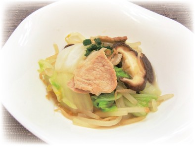 白菜ともやしの煮物　柚子胡椒風味の写真