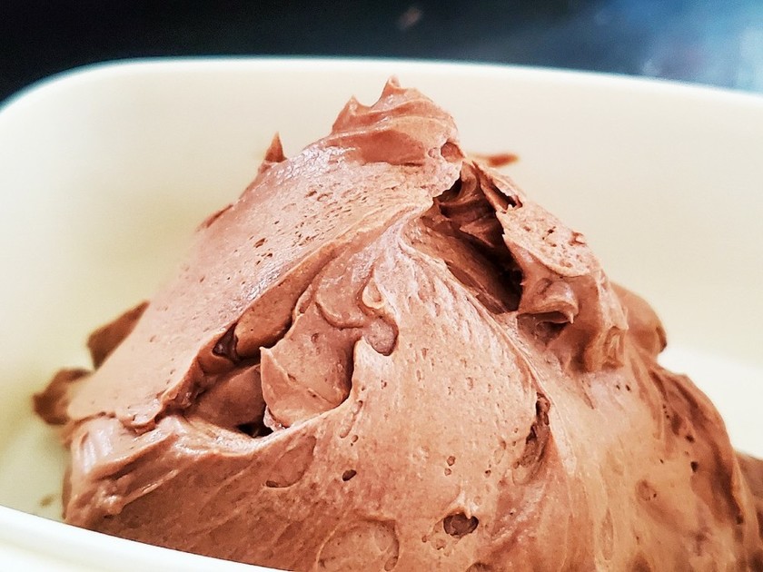 チョコレートでコーティングしたピーナッツバタープレッツェルのレシピ