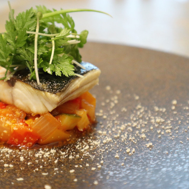 フランス料理 鯖のポワレ夏野菜のエチュベ レシピ 作り方 By モンプチシェフ クックパッド 簡単おいしいみんなのレシピが354万品