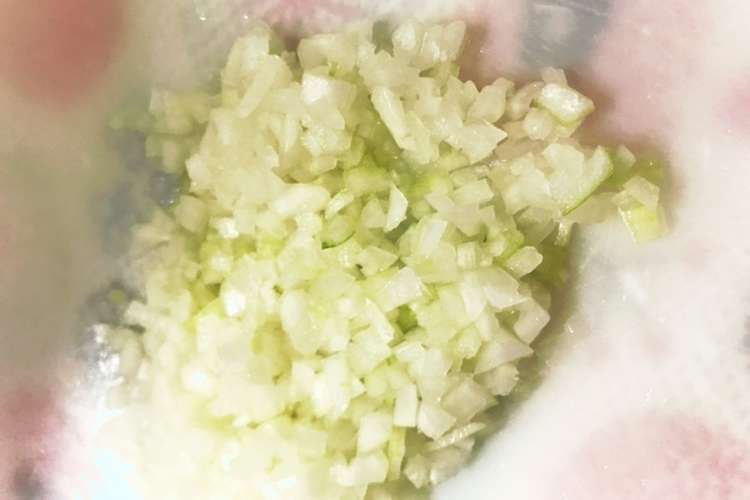 玉ねぎのみじん切り 料理に使う前に レシピ 作り方 By Happyluna クックパッド 簡単おいしいみんなのレシピが366万品