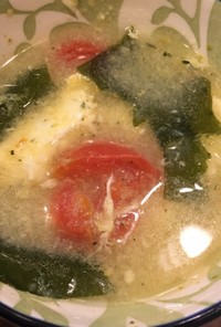 ズッキーニとトマトの卵中華スープ　