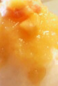 桃のシロップカキ氷