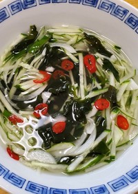 [韓国料理] きゅうりの冷スープ
