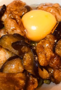 関西風★鶏肉と茄子のソース照り焼き丼