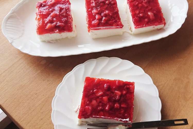 レアチーズケーキ いちごソース レシピ 作り方 By 外交官夫人のレシピ クックパッド 簡単おいしいみんなのレシピが358万品