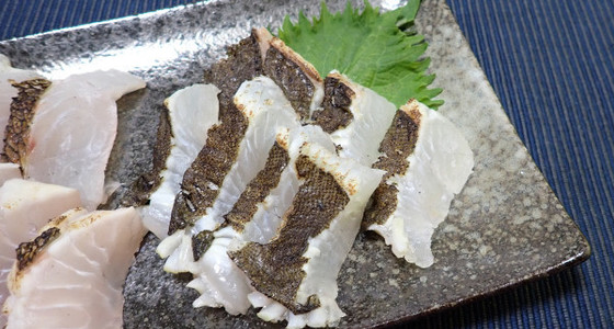 ヒラメの炙り刺し レシピ 作り方 By あおもりの肴 クックパッド 簡単おいしいみんなのレシピが378万品