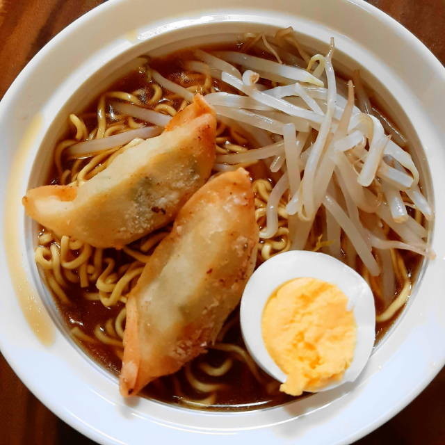 餃子の雪松 絶品揚げ餃子ラーメンの画像