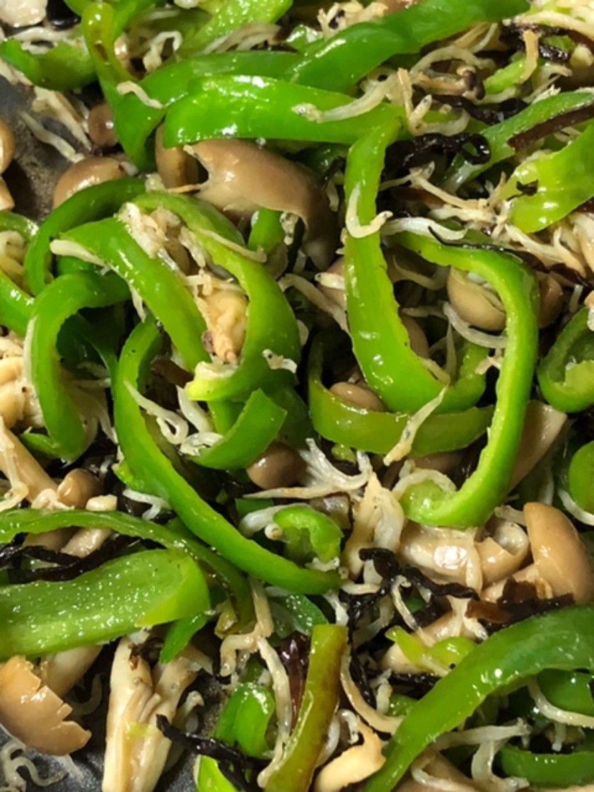 ピーマンとしめじ、シラスの塩昆布炒め by ぽこりん亭 【クックパッド】 簡単おいしいみんなのレシピが357万品