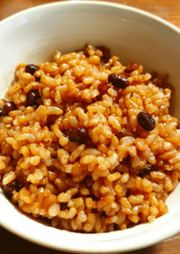 寝かせ玄米　黒千石豆の酵素玄米ご飯