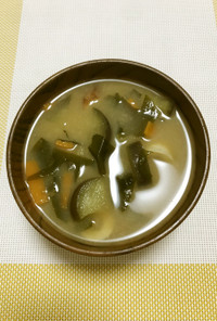 【野菜ソムリエ】京山科なすの味噌汁