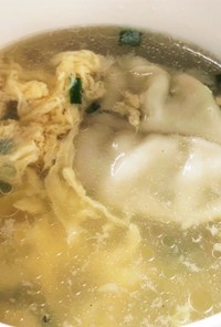 雪松の冷凍生餃子で簡単スープ