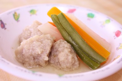 【離乳食】肉団子と野菜の煮物の写真