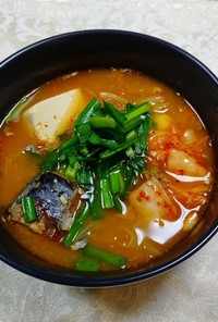 サバ水煮缶のキムチスープ