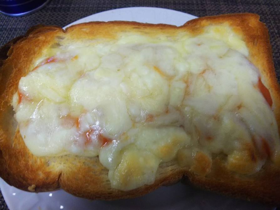 簡単美味・直ぐできるチーズトーストの画像