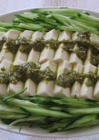 豆腐のバジルカプレーゼ　ローフード