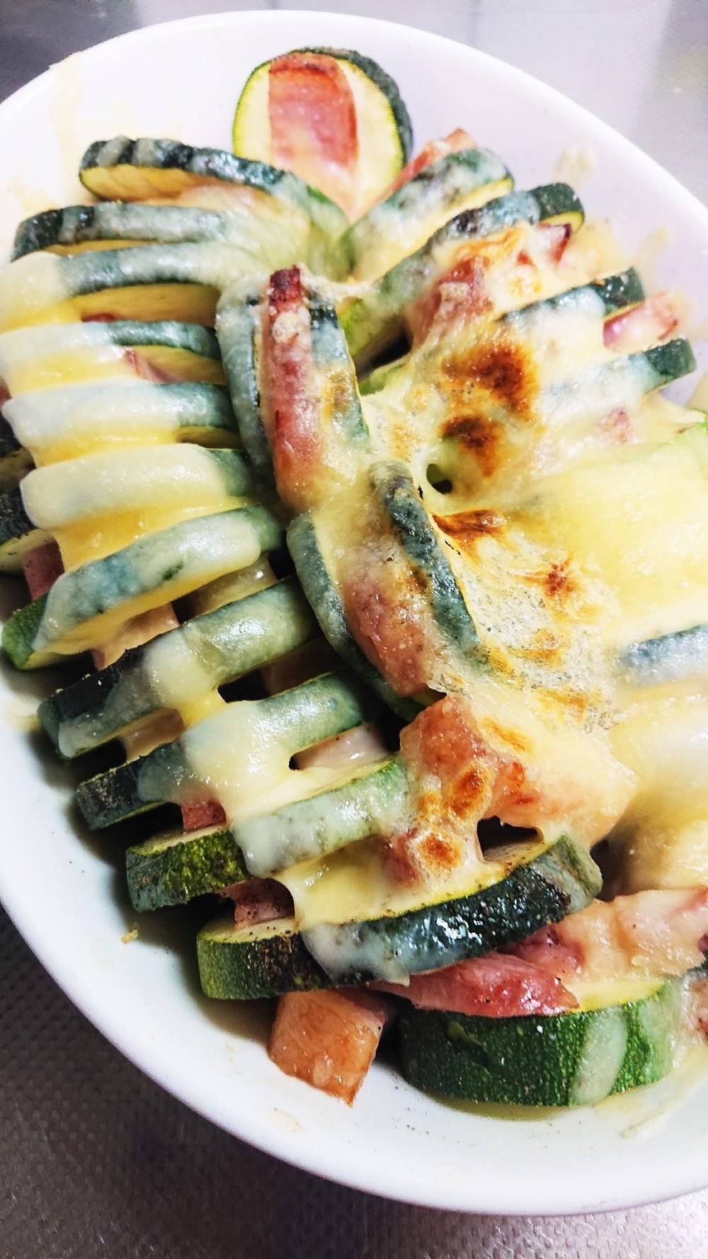 ズッキーニ ベーコン チーズ焼き レシピ 作り方 By ズボラウサギまま クックパッド 簡単おいしいみんなのレシピが353万品