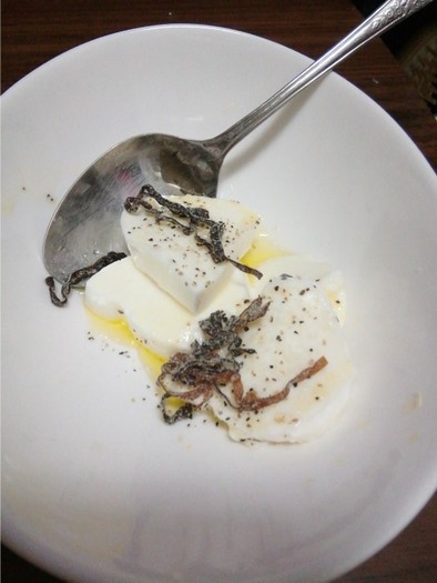 モッツアレラチーズの1分おつまみ　の写真