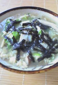レタスと海苔のふんわり卵スープ