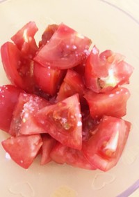 トマトのサラダ～岩塩添え