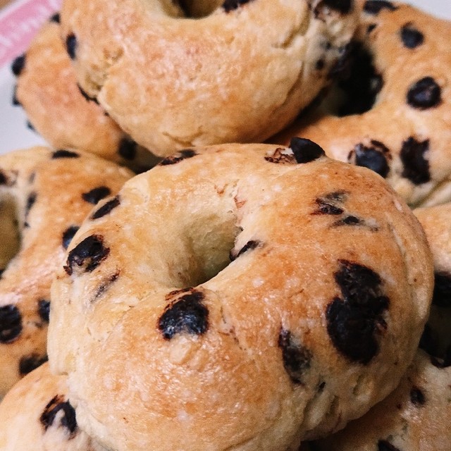 Hmで簡単チョコチップのベーグル レシピ 作り方 By よっちゃんだょ クックパッド 簡単おいしいみんなのレシピが355万品