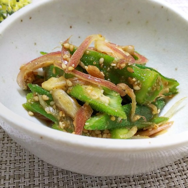 簡単一品 オクラと みょうが のごま和え レシピ 作り方 By もへほっぺ クックパッド 簡単おいしいみんなのレシピが356万品