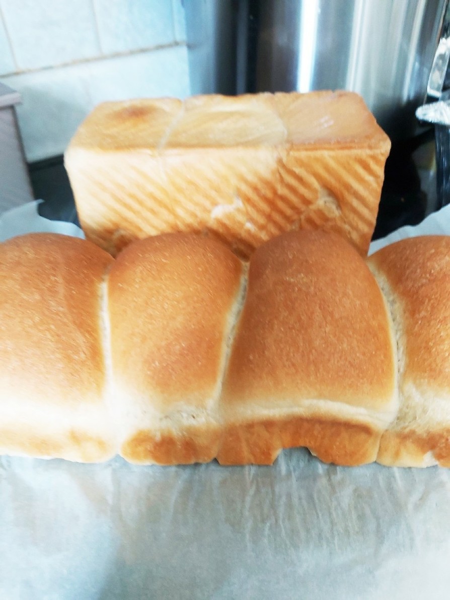 シンプル食パンの画像