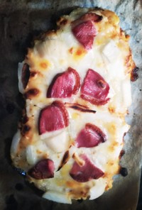 フライパンと魚焼きグリル(片面)でピザ