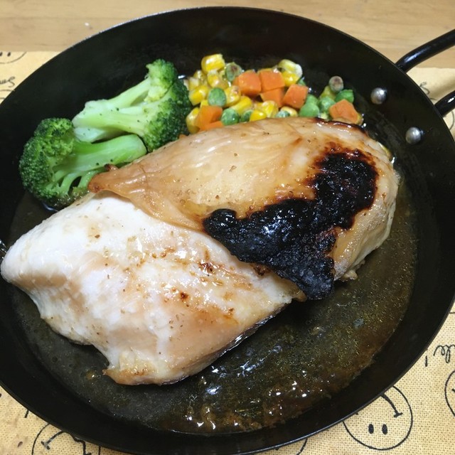 グリルパンでローストチキン レシピ 作り方 By Pon3gun クックパッド 簡単おいしいみんなのレシピが352万品