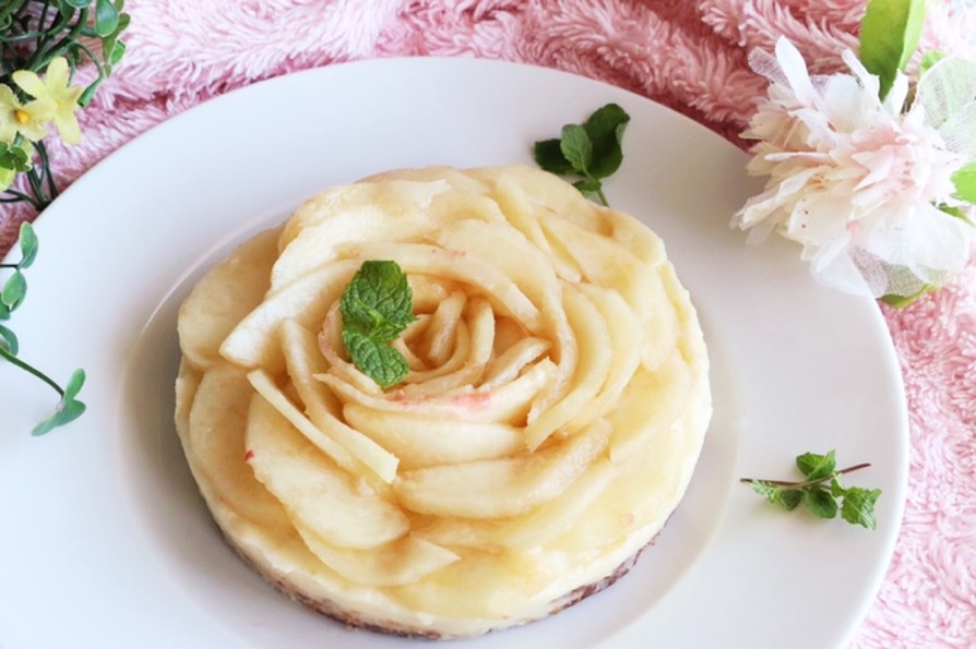 焼かないケーキ♡桃のお花ムースケーキの画像