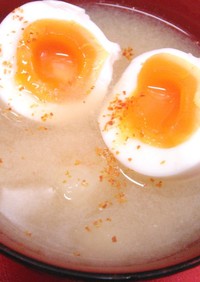 ♡じゃが芋と玉ねぎの味噌汁に半熟卵♡