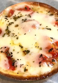 腎臓内科医考案減塩トマト糀米粉のミニピザ