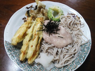 簡単☆冷やしとろろ蕎麦　　天ぷら　おろしの写真